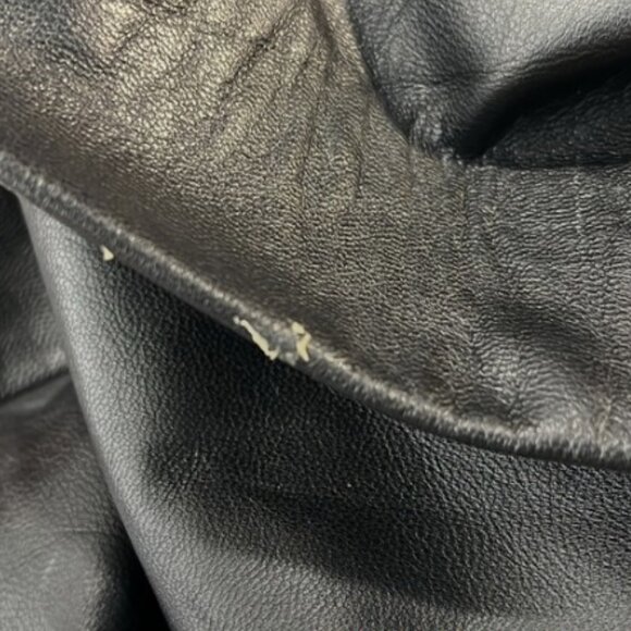 BCBG MAX AZRIA Black Leather Mini Skirt- size 0 - Picture 3 of 3